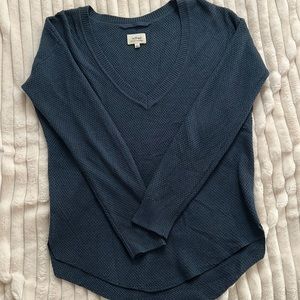 Wilfred Galois Silk and Cashmere Blend V-Neck Sweater